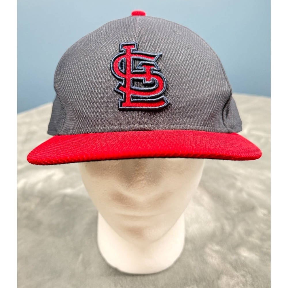 St‎ Louis Cardinals New Era Fitted Hat 7 3/4 Mens Gray Red BP Diamond Era Cap